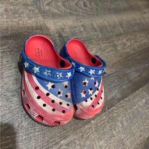 CROCS Kids Red and Blue Starry Clogs -8C
